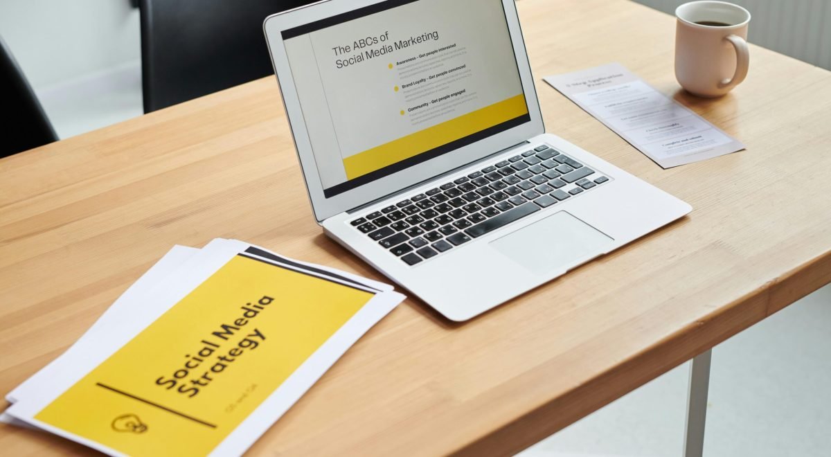 Email Marketing Secrets: How to Turn Subscribers into Paying Customers