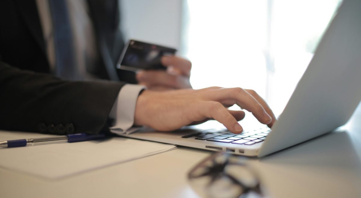 The Ultimate Guide to Starting an E-commerce Business